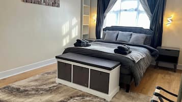 4 bedrooms, iron/ironing board, free WiFi