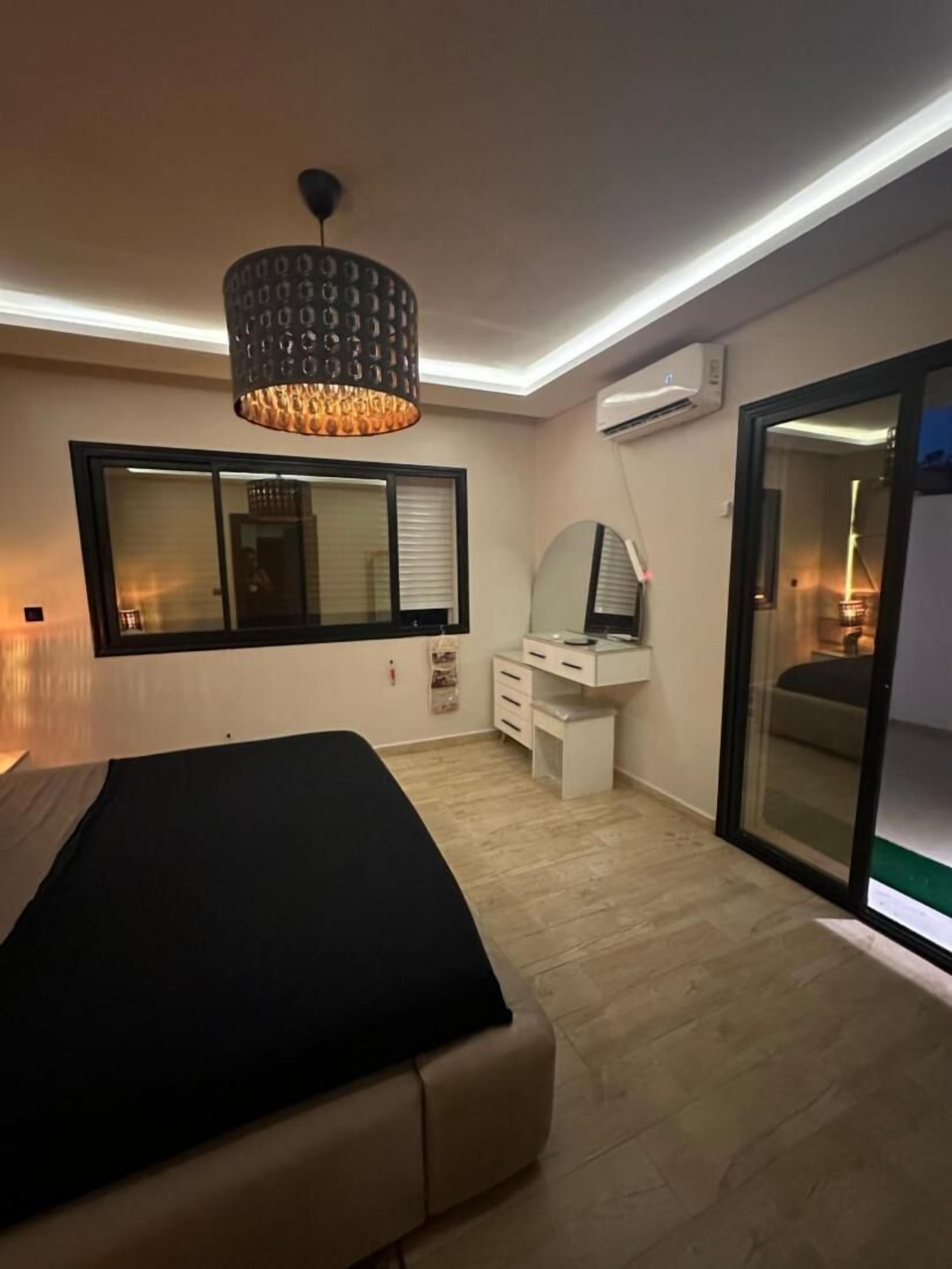 3 عدّة غرف نوم