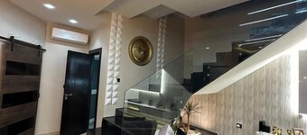 Luxury Central Cosy Villa