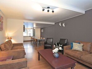 Living area - 1 Bedroom Apartment (Twistetal)