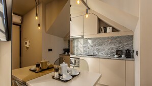 Apartment | Private kitchen - Apartment Near Picturesque Ribeira do Porto (Porto)