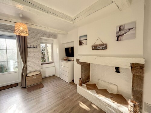 Charmant studio refait à neuf avec terrasse - animaux admis, Wi-Fi gratuit