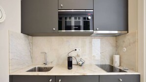 Unclassified image, 5 of 27, button - Beautiful Apartment in Oporto (Porto)