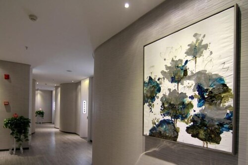 Mingjun Fashion Hotel