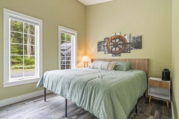 1 habitación, escritorio, tabla de planchar con plancha y wifi gratis 