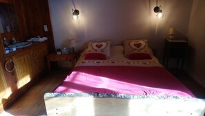 3 soverom, strykejern/-brett, wi-fi og sengetøy