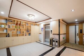 Unclassified image, 3 of 6, button - Qicheng Hotel (Shenzhen Guanlan Dahe Road) (Shenzhen)