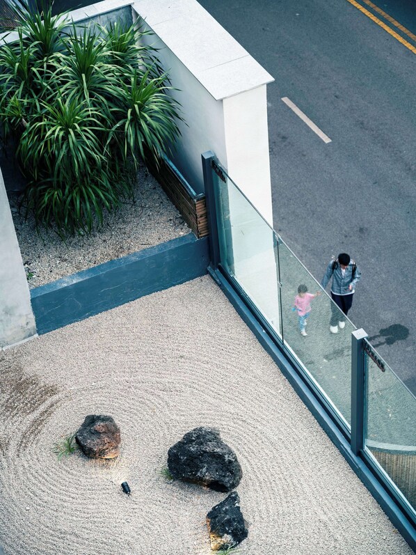 Senior Suite | Terrace/patio - Xue'ershanfang - Shanhaijing (Sanya)