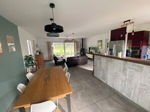 Interior - Magnificent villa with swimming pool between lakes and ocean (Biscarrosse)