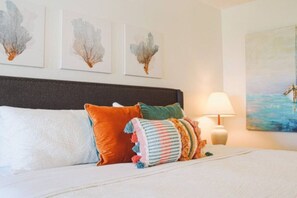2 bedrooms, desk, iron/ironing board, free WiFi