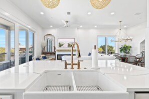 Interior - Luxury 10 BR Beach House Amazing View Private Pool (Gulf Shores)