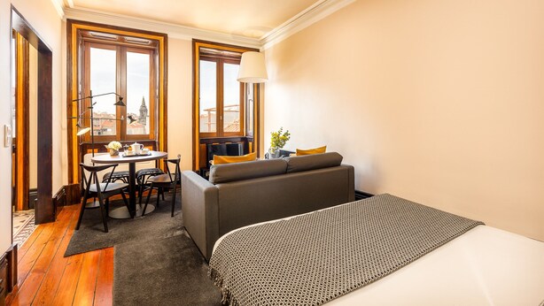 Room - Beach Studio Nearby Market in Oporto (Porto)