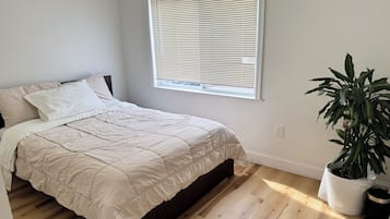 2 bedrooms, in-room safe, iron/ironing board, free WiFi