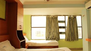 Suite Deluxe, vistas a la ciudad | Wifi gratis