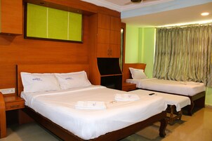 Deluxe Suite, City View | Free WiFi