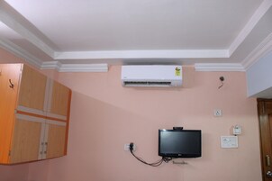 Standard Room | Free WiFi