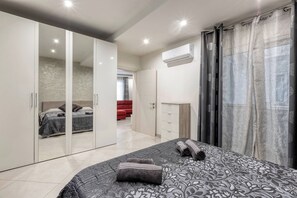 Apartment, 3 Bedrooms, Accessible, Smoking | 4 bedrooms