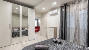 Apartment, 3 Bedrooms, Accessible, Smoking | 4 bedrooms - Luxury & Cosy 3 Bedroom Apt in Gzira & Sliema, Close Stjulians by Walk (Gzira)