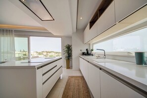 Apartment, 3 Bedrooms, Smoking, Private Pool | Interior