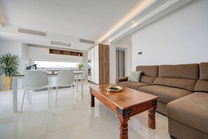 Apartment, 3 Bedrooms, Smoking, Private Pool | Living room