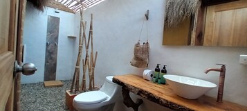 Superior Room, Mountain View | Bathroom | Shower, towels, soap, shampoo