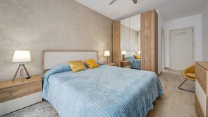 Apartment, 2 Bedrooms, Smoking - Beautiful 2 BDR Penthouse Near Valletta Sleeps 6 (Hamrun)