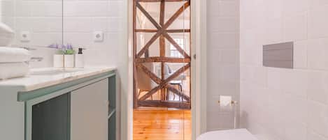 Apartment | Bathroom