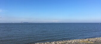 Ferien in der ehemaligen Kunstgalerie mit Ruhe im Garten in Ruhwarden