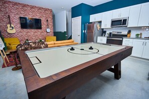 Interior - Nashville`s Wildwest Getaway! (Nashville)