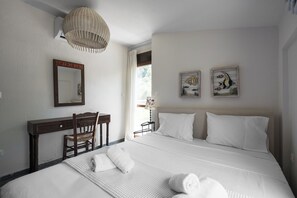 3 chambres, fer et planche à repasser, Wi-Fi, draps fournis