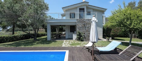 Alberca al aire libre