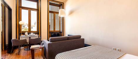 Apartment | 1 bedroom, iron/ironing board