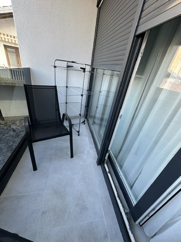 Apartamento (Two Bedroom Apartment with Terrace 2) | Balcón