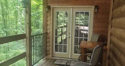 Golden Oak Cottage Hocking Hills