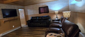 Golden Oak Cottage Hocking Hills