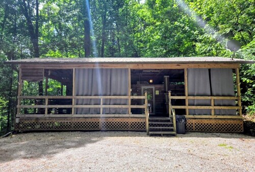 Golden Oak Cottage Hocking Hills