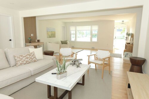 BRAND NEW- Modern/ Renovated Beach House minutes from best beach in Long Branch!