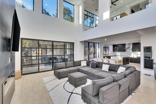 Téléviseur connecté, foyer