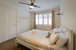 3 Schlafzimmer, Bügeleisen/Bügelbrett, Reisekinderbett, WLAN