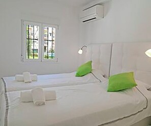3 quartos, ferros/tábuas de passar roupa, Wi-Fi, roupa de cama