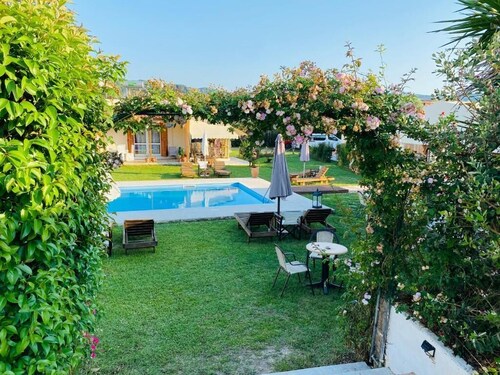The Mansion of Dionisos and Dimitras 6