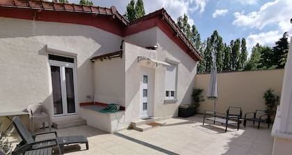 Maison Antony, air-conditioned, free parking