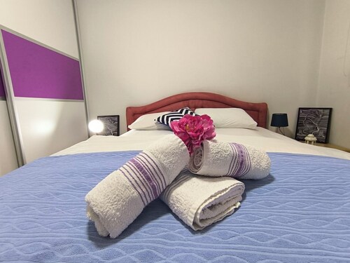 Chengic Villa Comfort - Modern 2-Bedroom