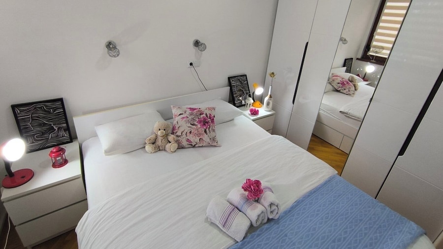 Chengic Villa Comfort - Modern 2-Bedroom