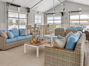 Smart TV - Spacious 5-bedroom new house in charming Rehoboth Beach with an office and decks (Rehoboth Beach)