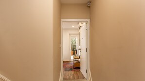 Apartment | Interior - Charming 1-bedroom Apartment in Oporto (Porto)