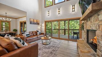 TV connectée, cheminée