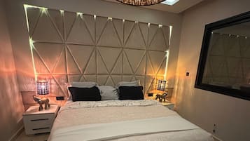 3 chambres, fer et planche Ă  repasser, Wi-Fi, draps fournis