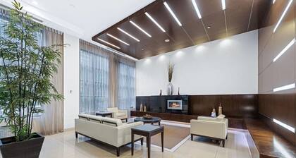 Uptown Toronto ! Live | Work | Relax - Home Away From Home | Close to Subway