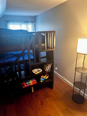 3 chambres, fer et planche Ă repasser, Wi-Fi, draps fournis